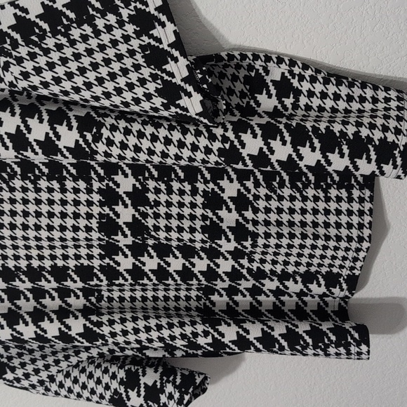 Shein Curve Houndstooth Semi Cropped Short Sleeve Top Plus Size 4XL - Picture 3 of 10